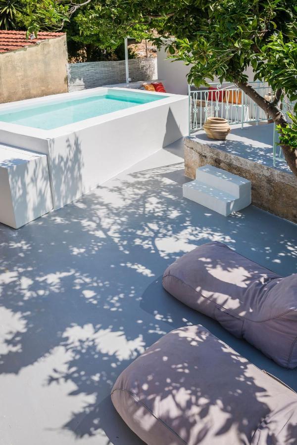 Bohemian Nest - Cheerful 2-Bedroom Villa With Pool Dhavgáta Exterior foto
